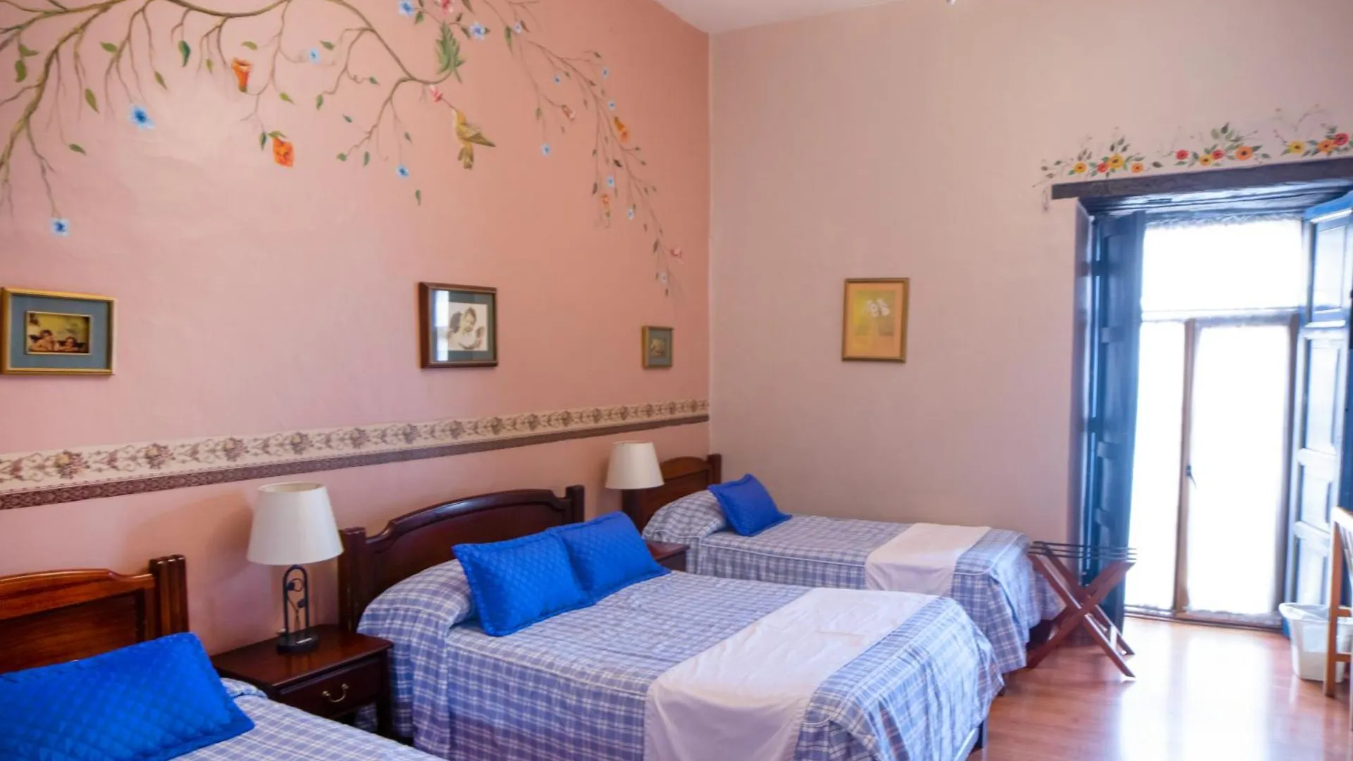 Hotel Posada Del Angel Cuenca 3*,